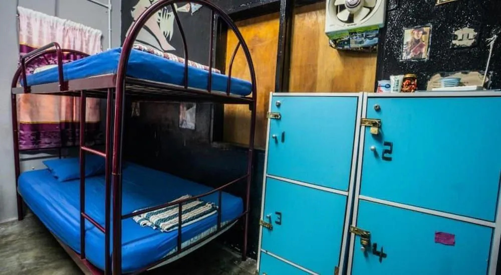 BOBI's Cafe Backpackers Hostel