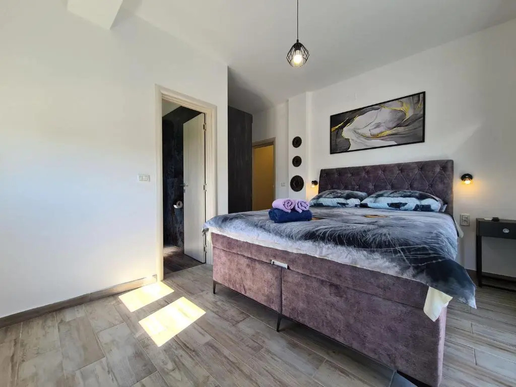House Plavi 2130