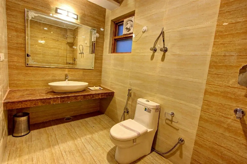 OYO 10786 Hotel Hill County