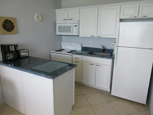 Estero Beach & Tennis #1103B Apartment