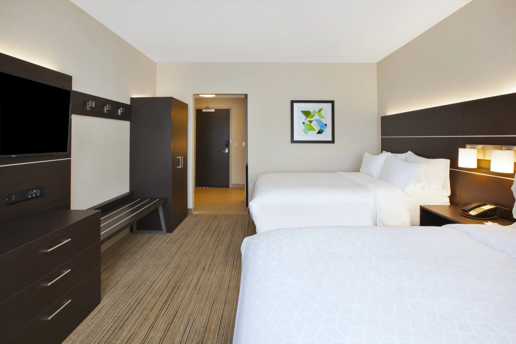 Holiday Inn Express - Auburn Hills South by IHG