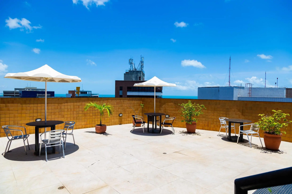 Plaza Praia Suítes