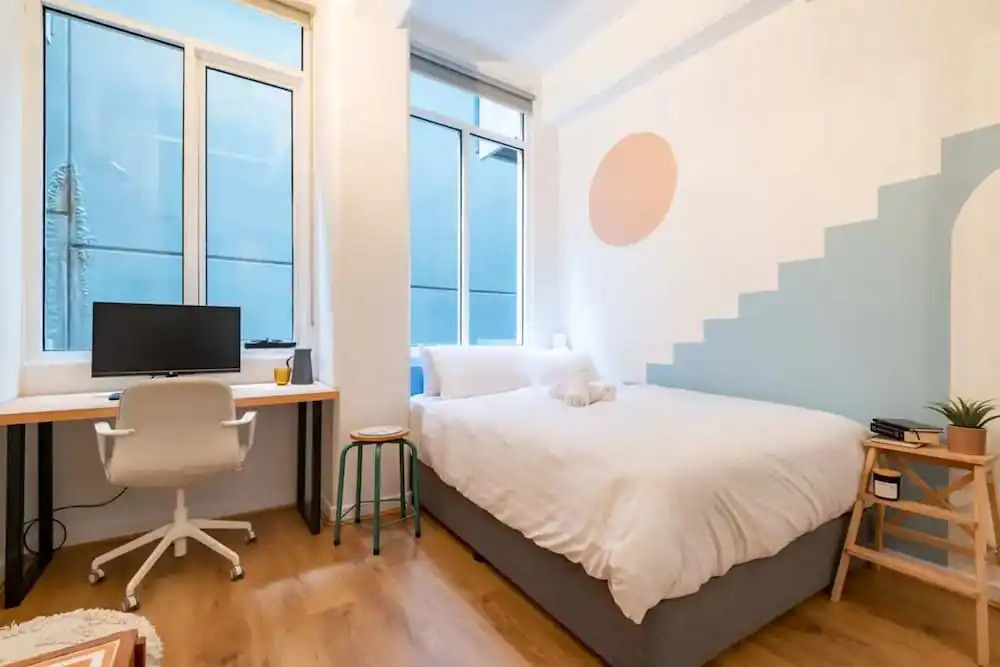 Beautiful 1 Bedroom Apartment Next to Southern Cross Station