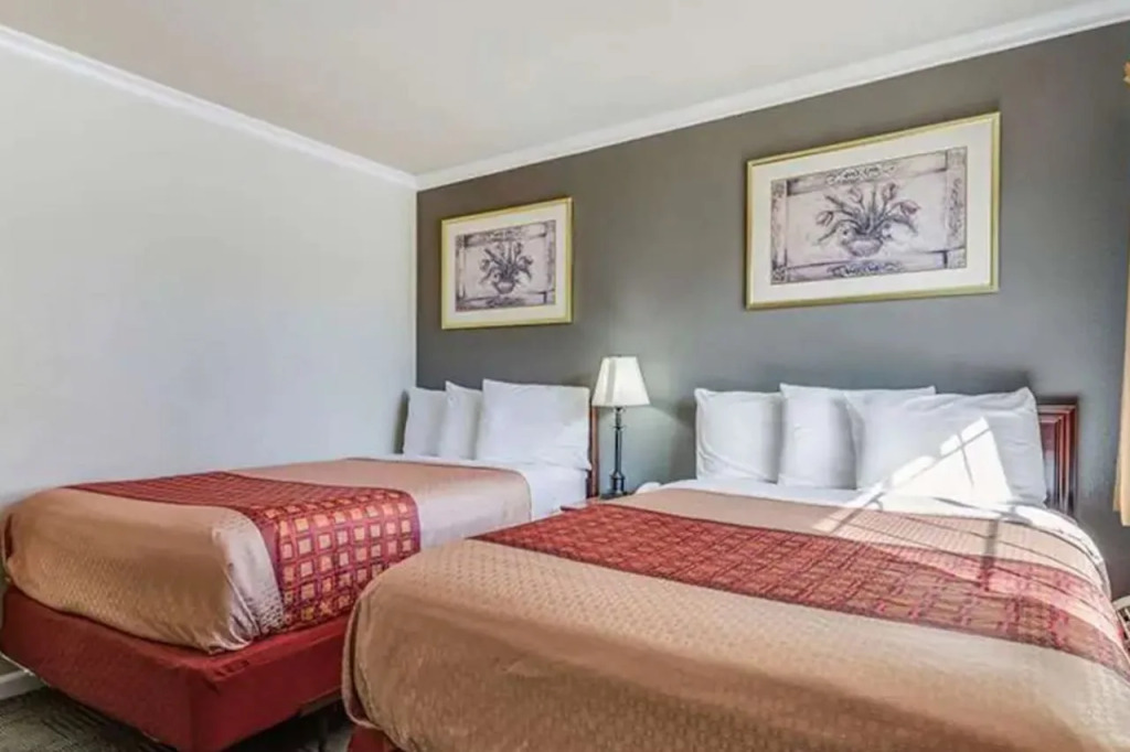 Americas Best Value Inn Petaluma