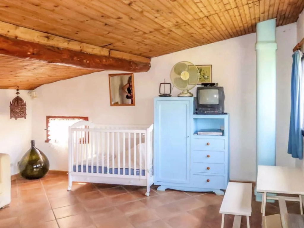 House Claudio Collabassa