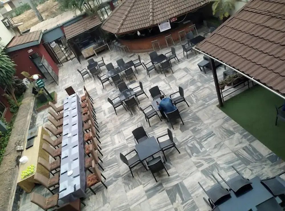 Davies Hotels