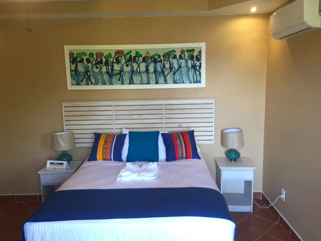 Mr. Tucan Hotel