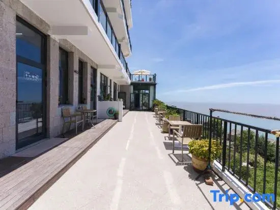 Wenling yinxingyuan seaside home stay