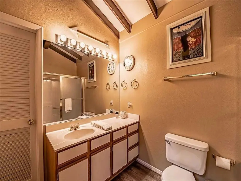 Innjoy - Two Bedroom Cabin