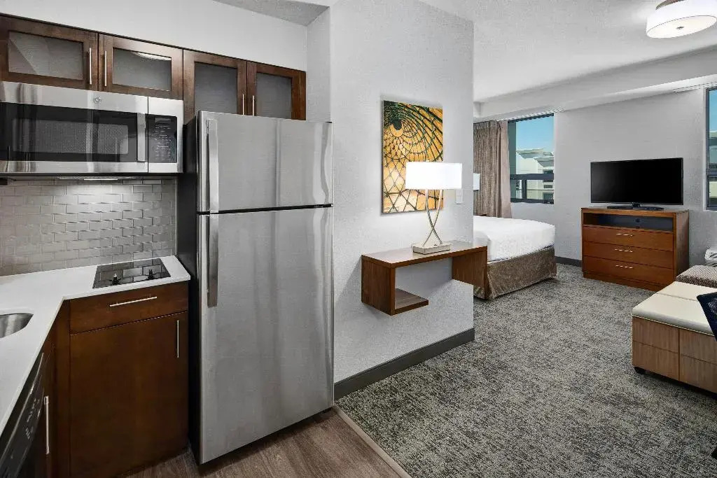 Staybridge Suites Irvine - John Wayne Airport by IHG