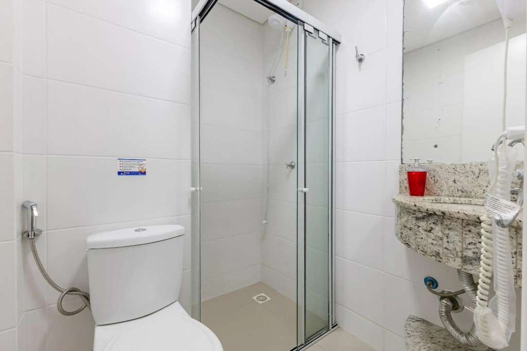 Apartamento para Famílias, Pertinho da Avenida e da Praia de Bombas - 2 dorms 6 pessoas