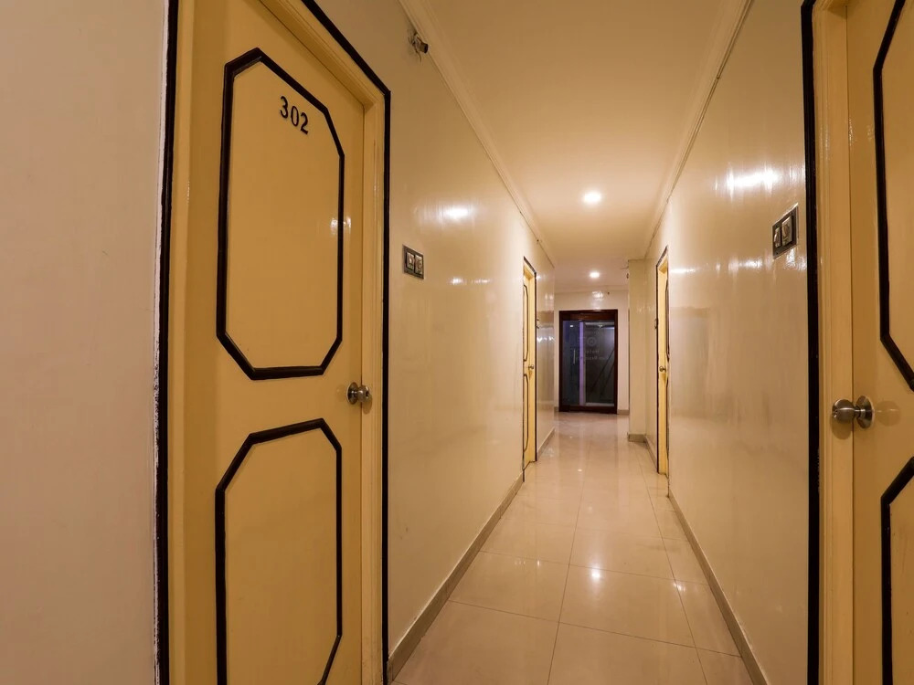 OYO 15753 Vishnu Priya Residency