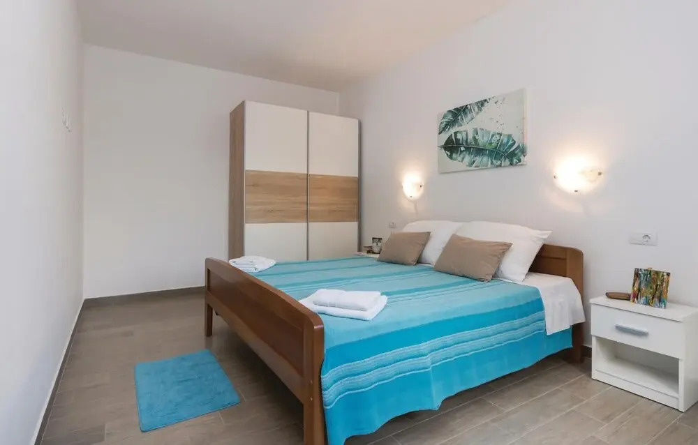 Amazing Home in Vodnjan With Wifi, 3 Bedrooms and Outdoor Swimming Pool