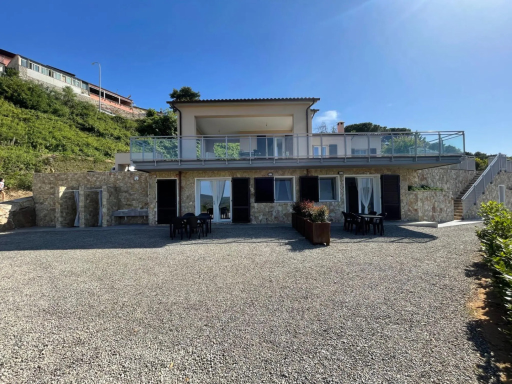 Three-room apartment.-San Michele 2