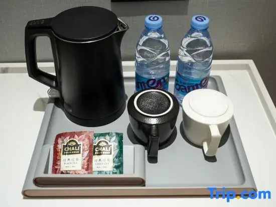 Rezen Prime Hotel (Chimelong Safari Park Guangzhou South Railway Station Branch)