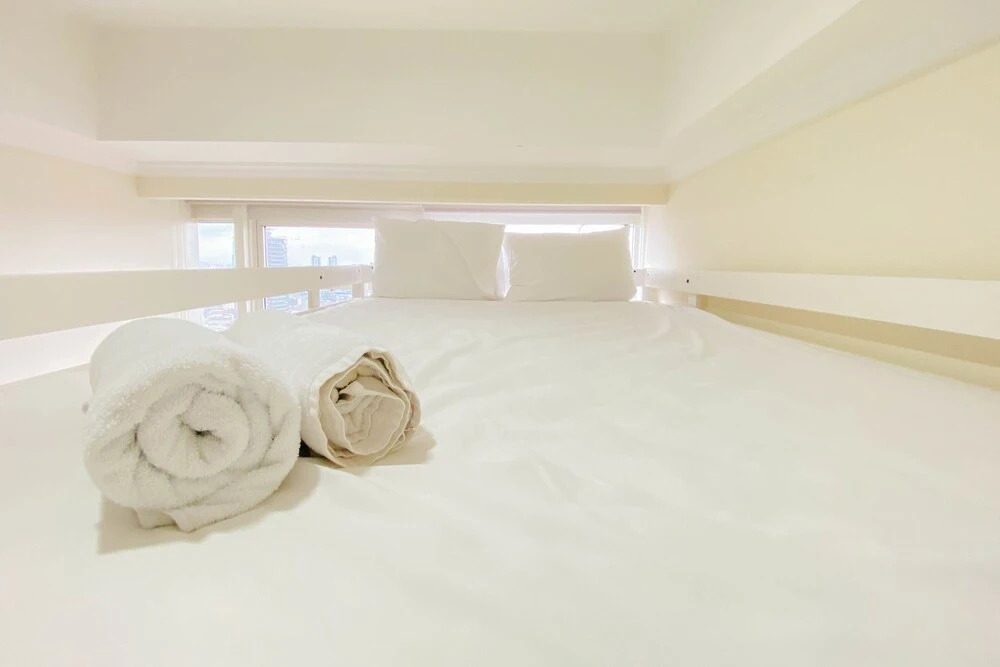 Spacious And Comfort Living 2Br At Menteng Park Apartment