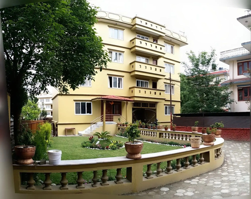 Himalayan Sherpa INN