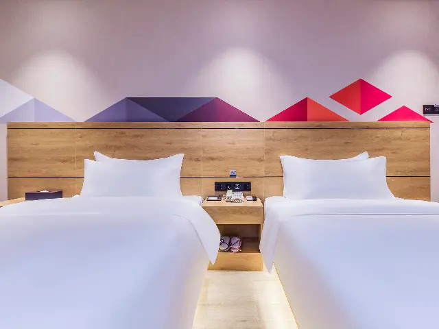 Borrman Hotel Chongqing Sanxia Square Pedestrian Street Center