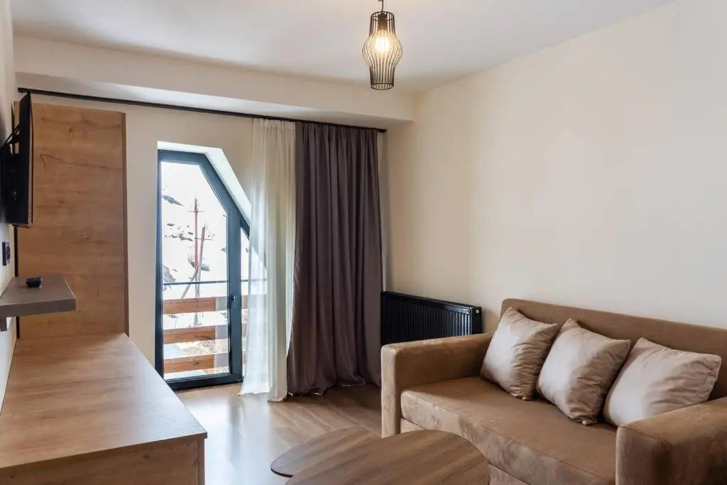 Bright and Cozy 1BR Apartment In Marshall Gudauri Project