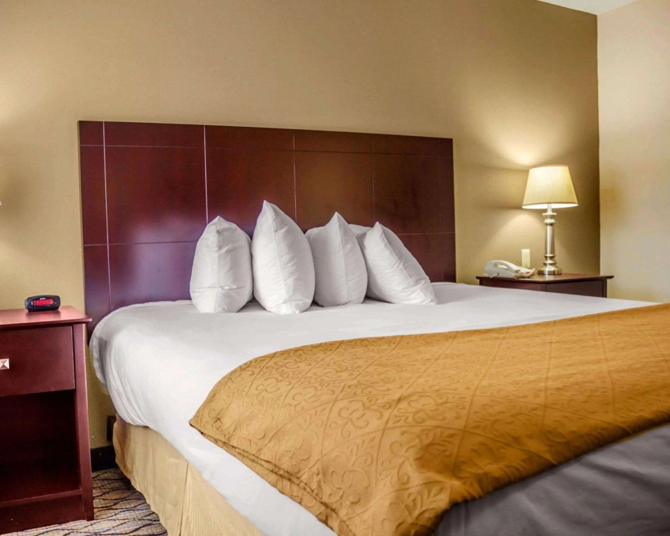 Quality Inn Waterbury East