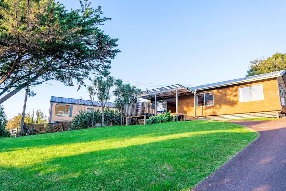 Moa Cottage - Central Oneroa Village