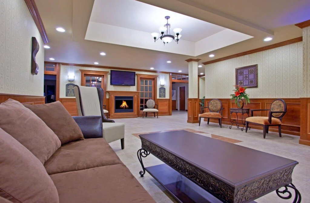 Holiday Inn Express Hotel & Suites Tipp City by IHG
