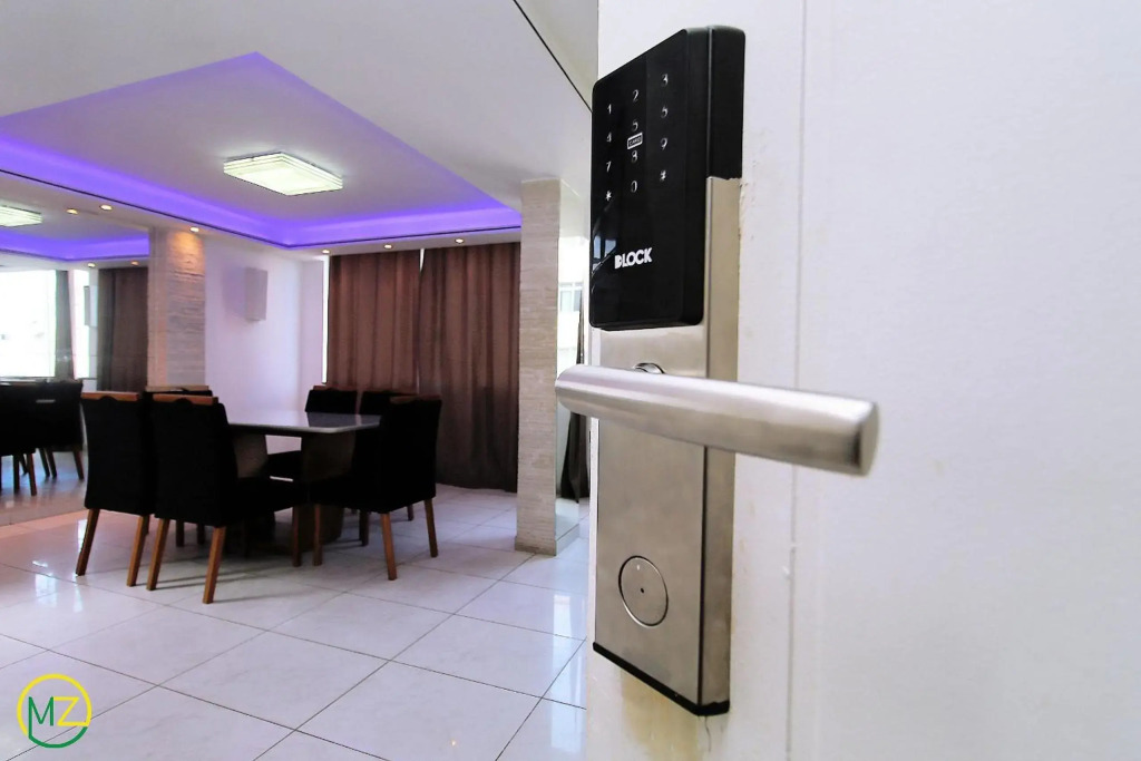 Apartamento moderno de 3 quartos para 8 pessoas com 3 suites em Copacabana!