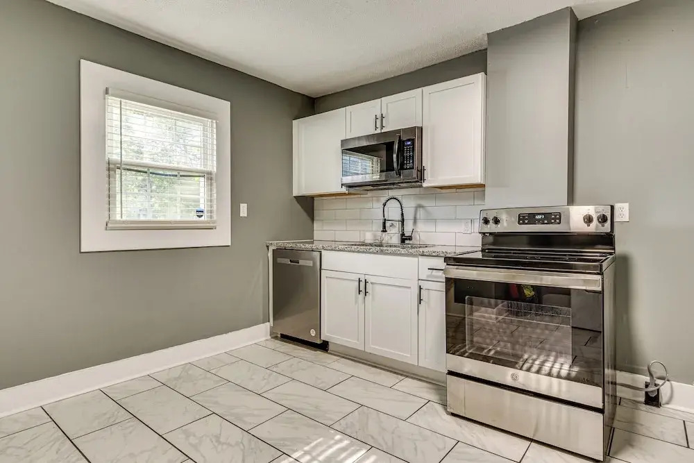 2 Mi to Mass Ave: Convenient Townhome w/ Yard!