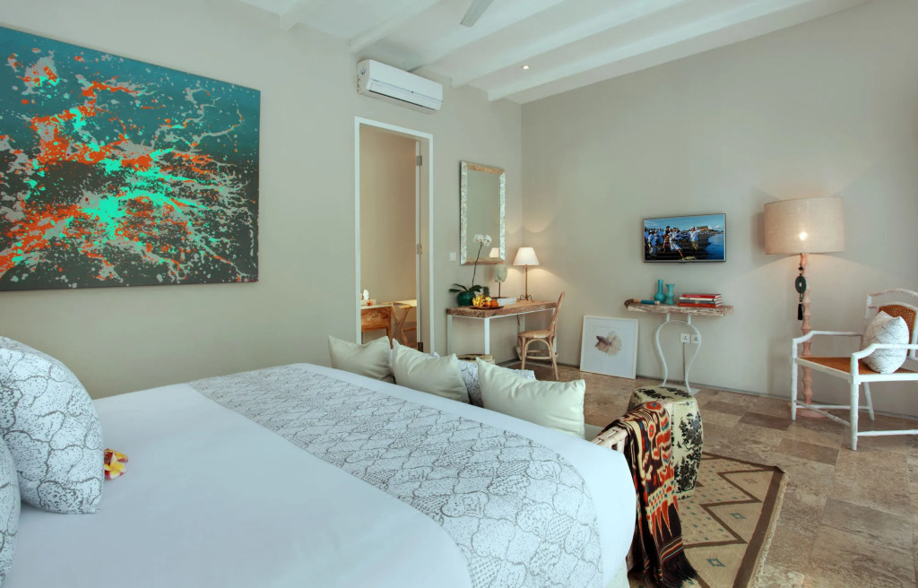 Room & Vespa 4 - Central Seminyak Near Beach