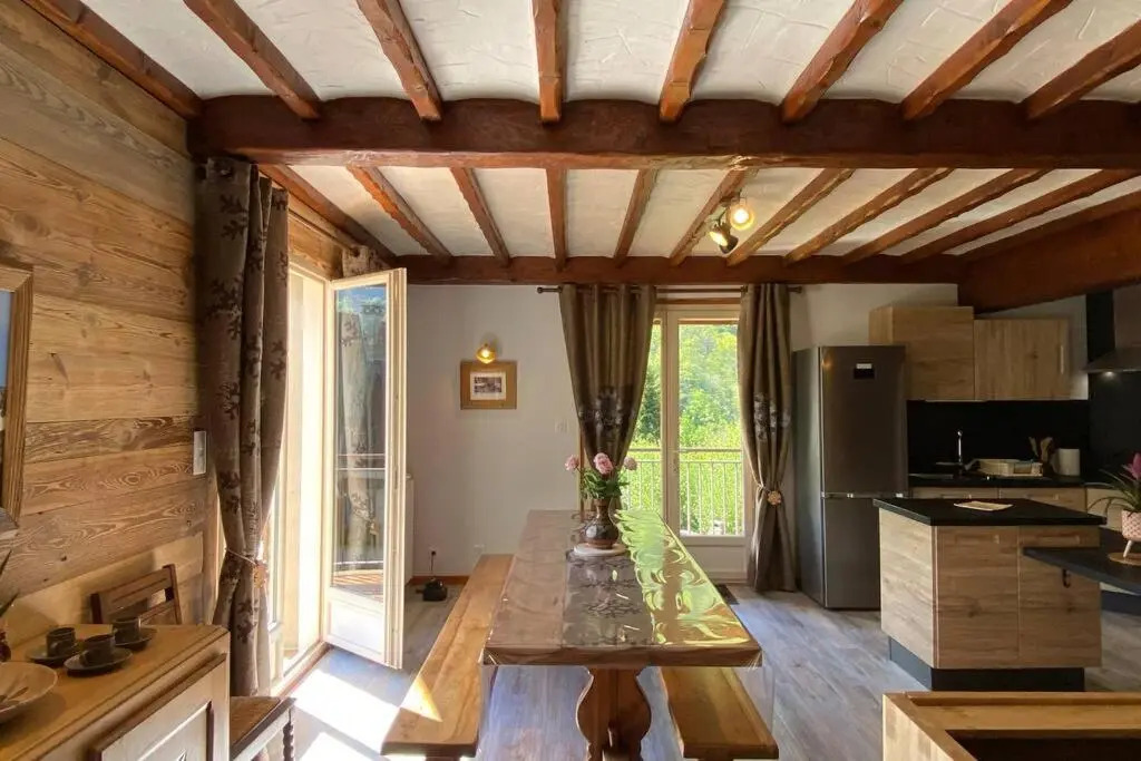 Vaste T4 115m2. Balcon. Vue. Suite. Jardin Et Jeux