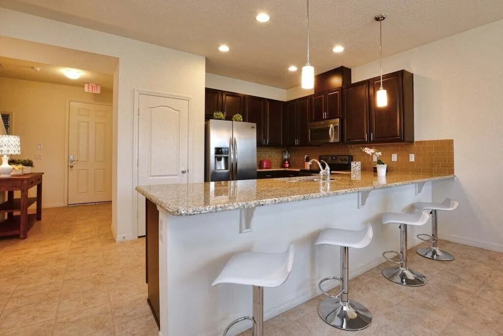 Compass Bay- 4 Bedroom Townhome- 1950cy Townhouse