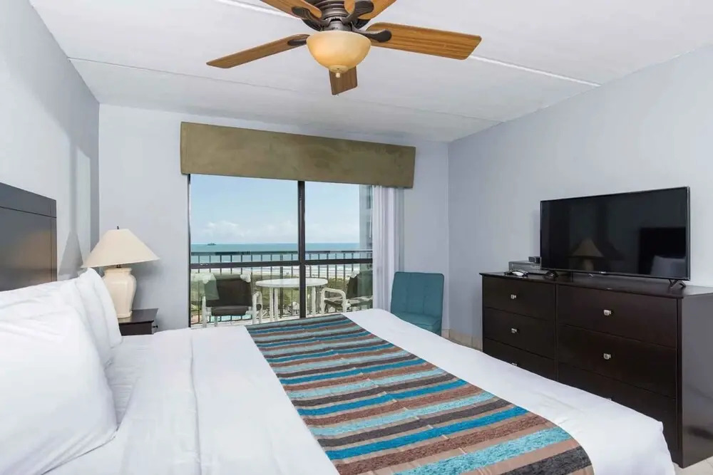 Saida IV Condominium 703