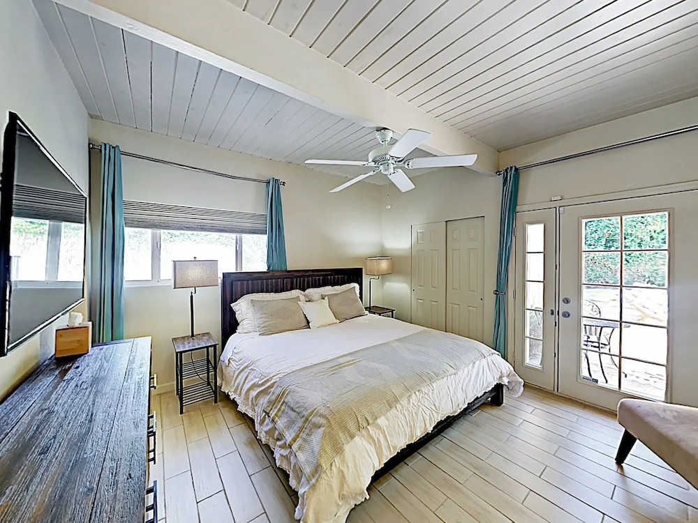 1088 Palm Springs - 3 Br Home
