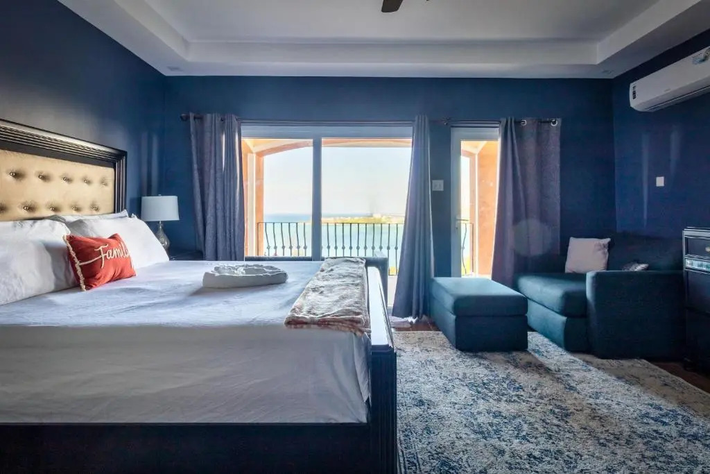 Luxury Getaway with Pool and Amazing Ocean view - Montego Bay