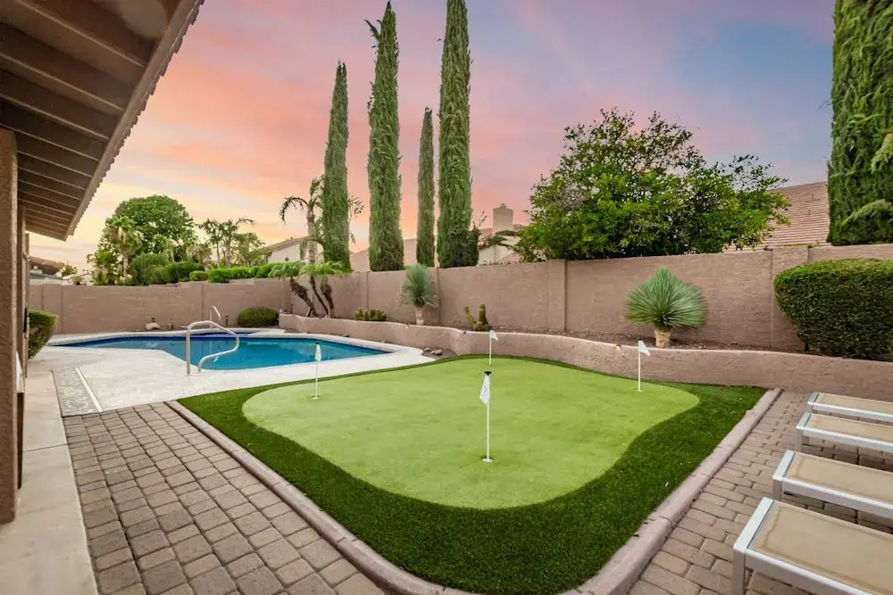 NEW Paradise Park Heated Pool Spa BBQ
