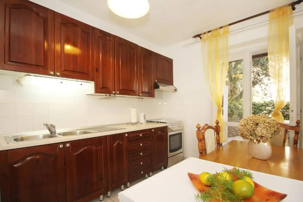 Apartments Nina Beach