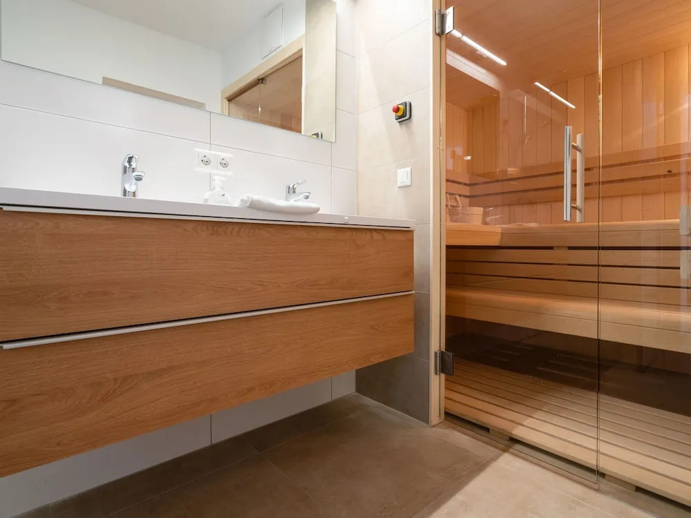 Spacious Chalet in Zell am See Near the Lake