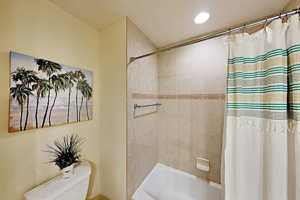 Cape Harbour #618 - 2 Br Condo