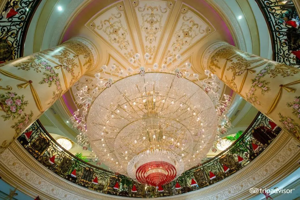 Royal Rose Hotel Abu Dhabi, Curio Collection by Hilton