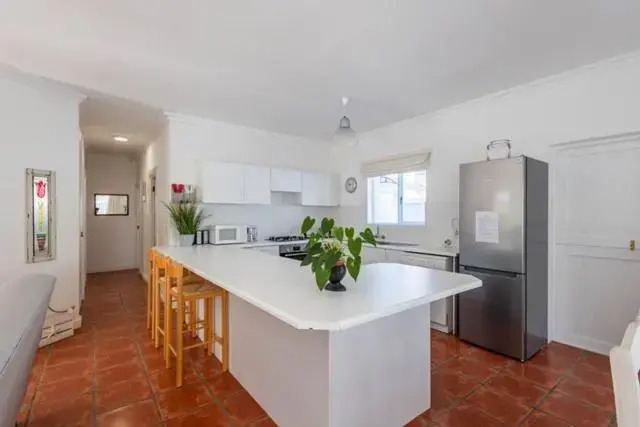 4176 River Club