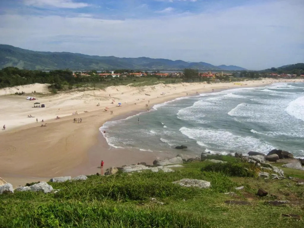 Flats da barrinha da ferrugem a 500mt do mar