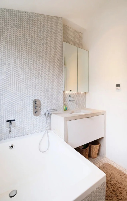 Spacious Modern 3 bed Architect-designed House