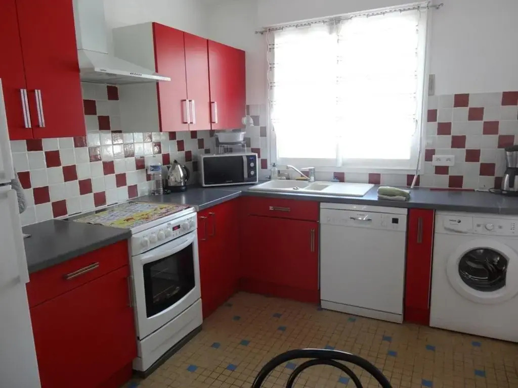 Maison fonctionnelle près de la plage pour 6 personnes - FR-1-476-101
