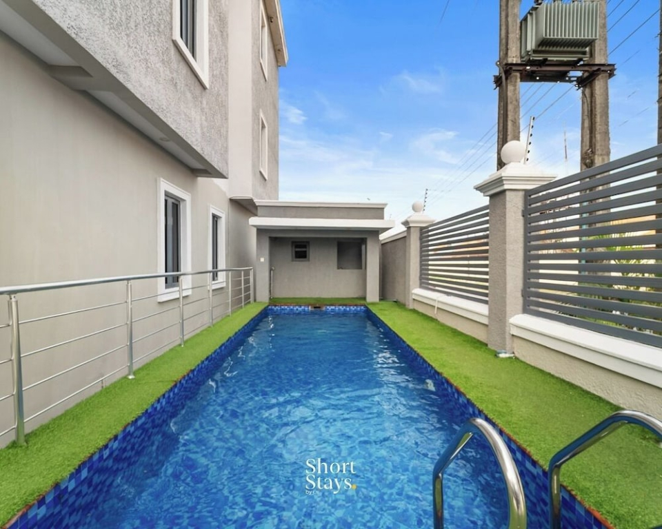 Short Stays By CW