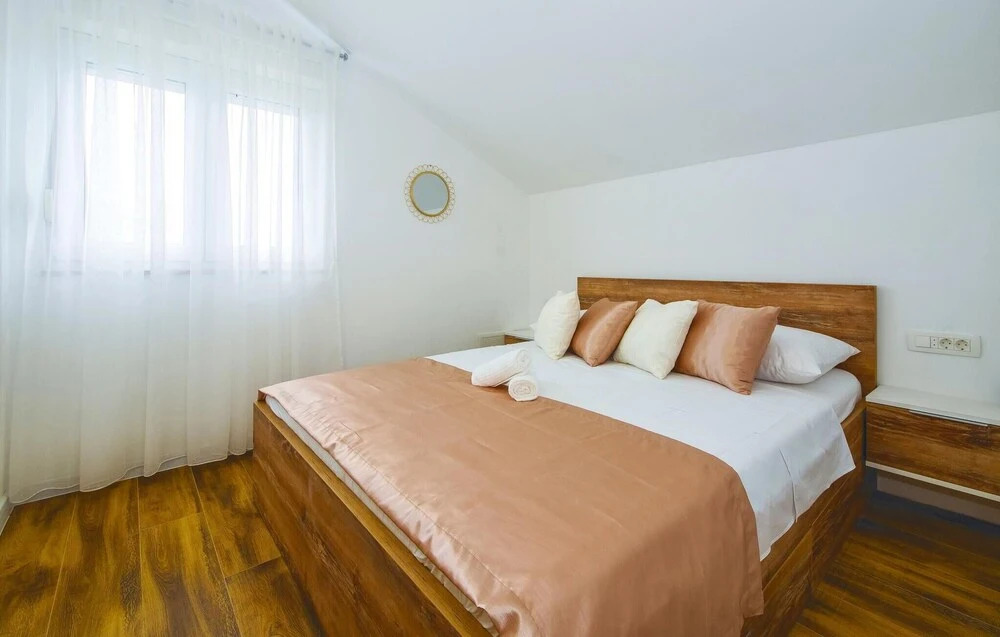Awesome Home In Sutivan