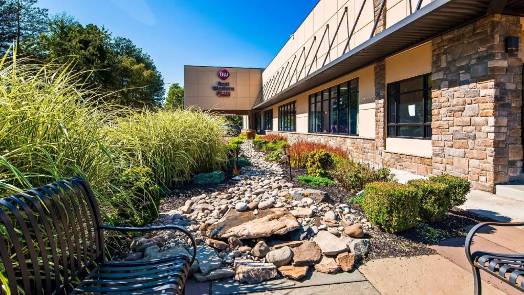 Best Western Plus Kingston Hotel and Conference Center