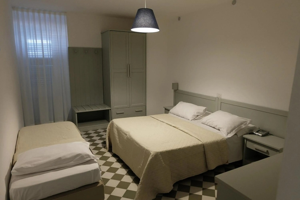 Hotel Baia Di Puolo