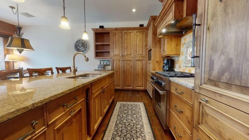 Luxury 4 Bedroom Penthouse in Lionshead Village With Rooftop Pool, Just a Short Walk to Gondola