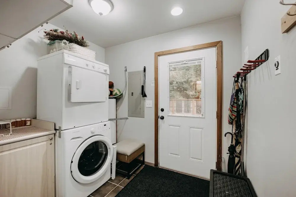 Mt Baker Rim Cabin 24 - Hot Tub, Wifi, Air Conditioning, Sleeps 8