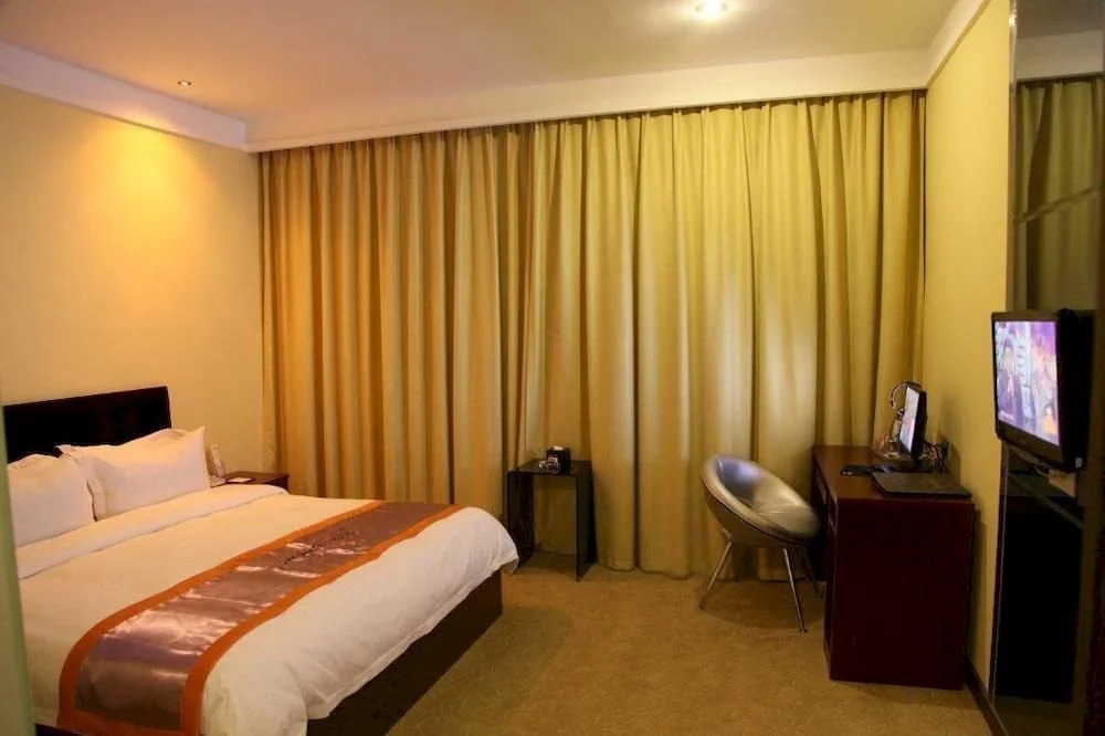 Xianning Sakura City Hotel